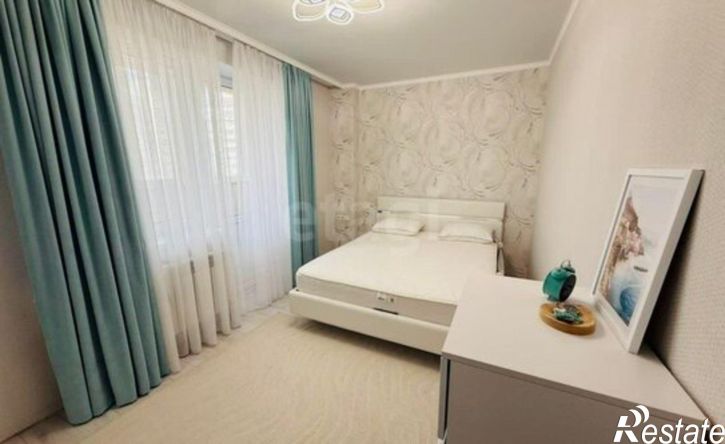 3-комн квартира бульвар Комарова, 18/3 с1,  д. 18/3 с1