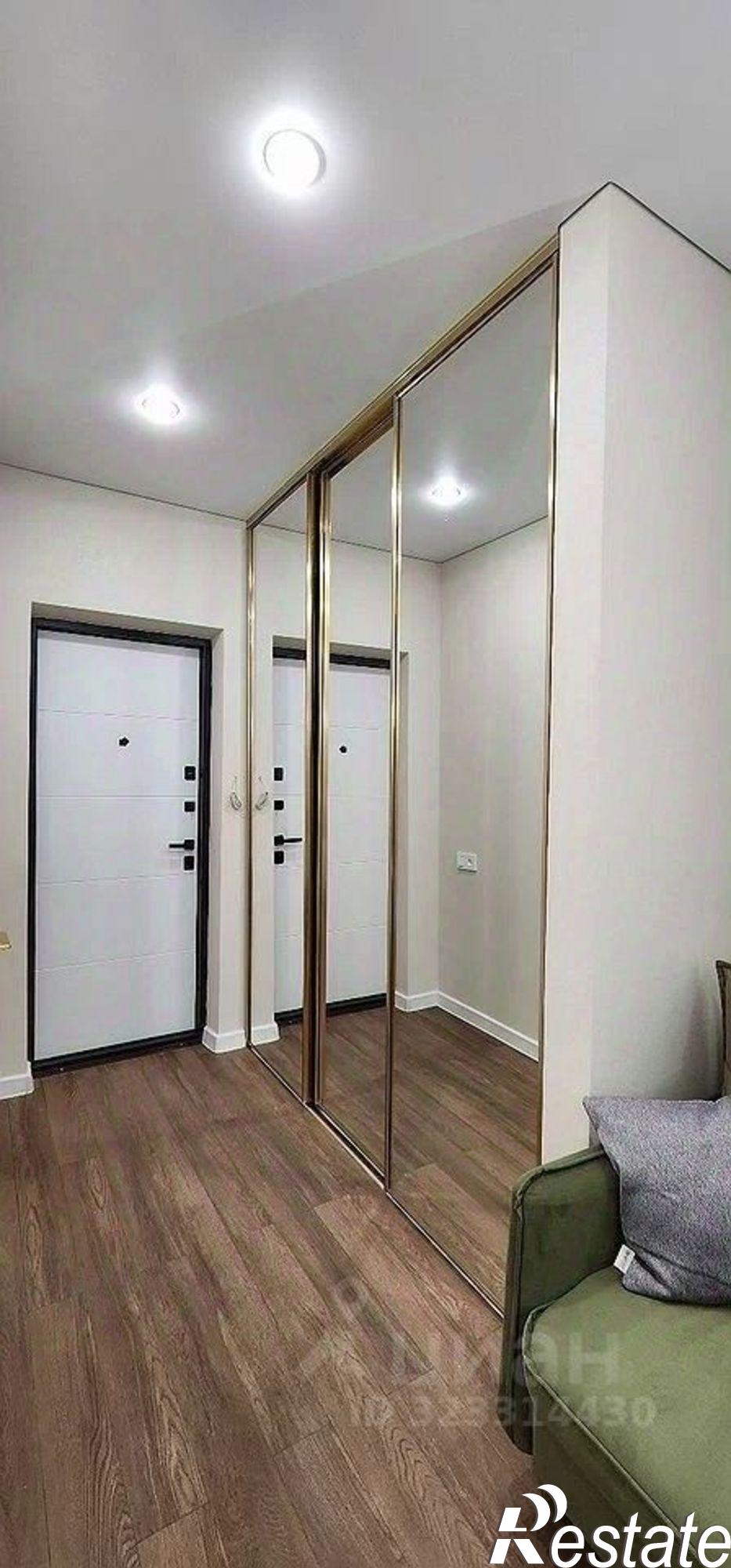 Купить квартиру за 6 100 000 рублей на Таврическая улица, 4