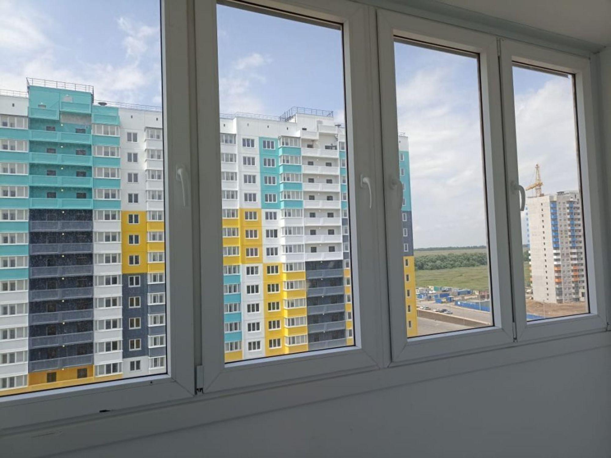 Купить студию за 3 000 000 рублей на Дмитрия Петрова ул, 10