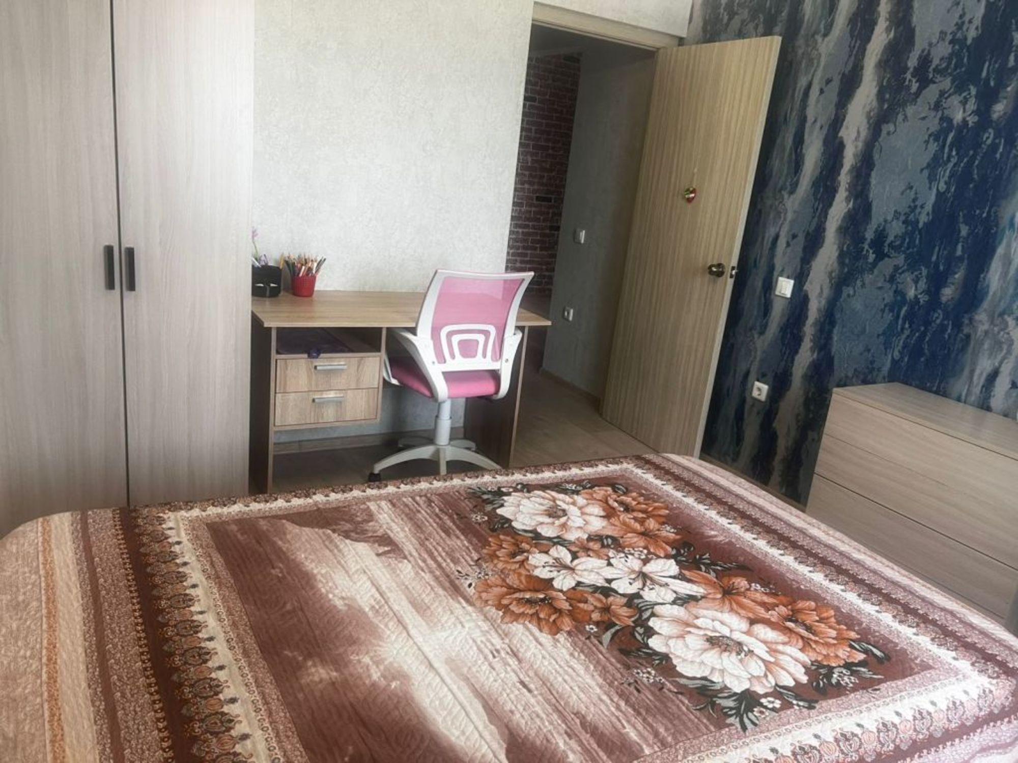 Сдать квартиру за 26 000 рублей на Андреева пер, 13