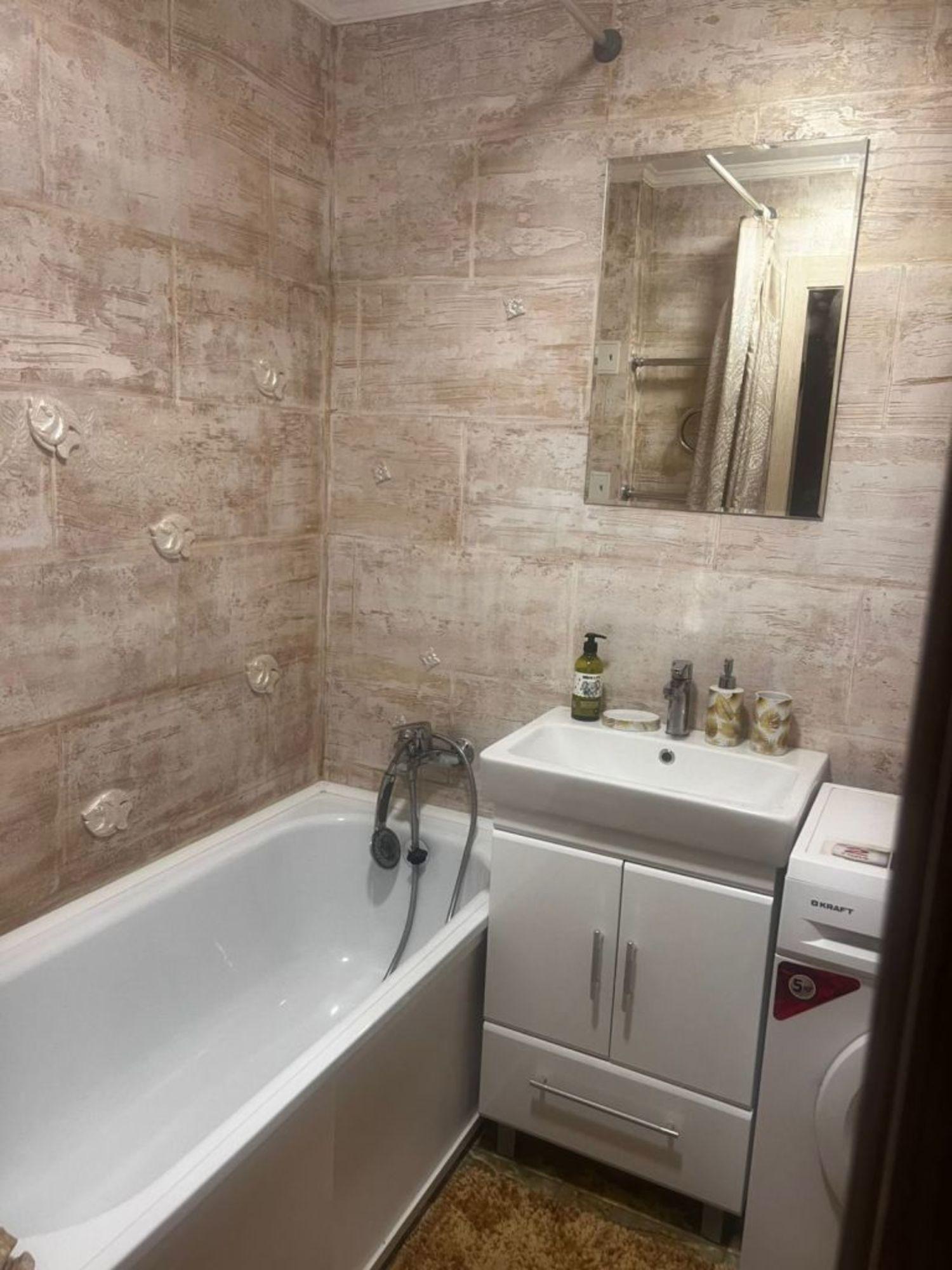 Сдать квартиру за 26 000 рублей на Андреева пер, 13