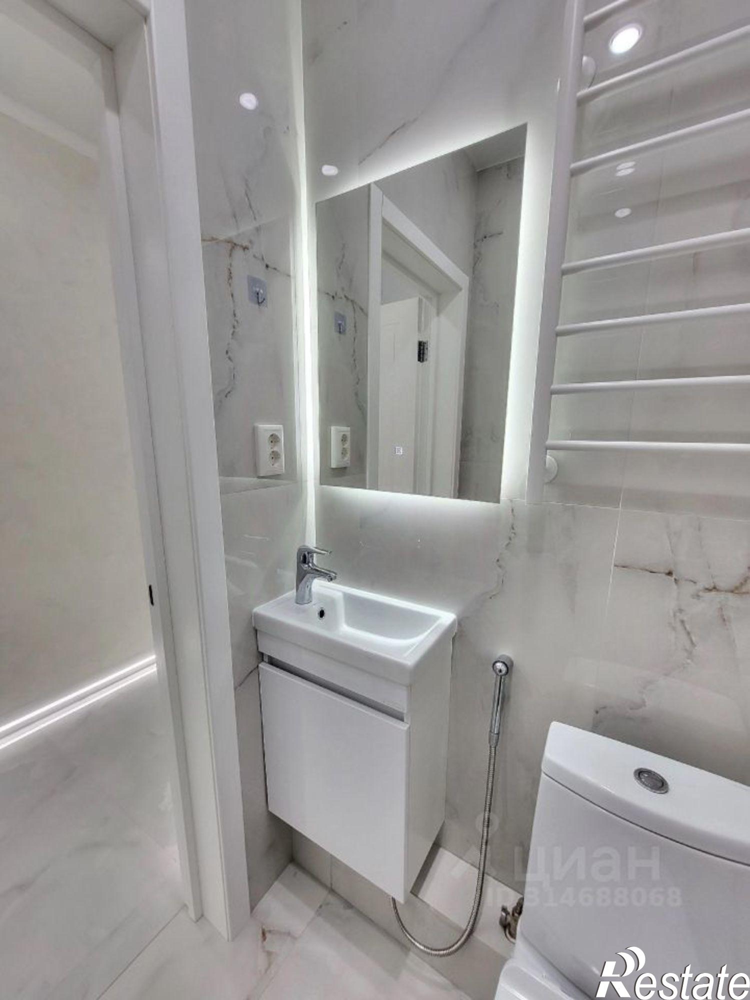 Сдать квартиру за 120 000 рублей на ул Ларина, 45 5