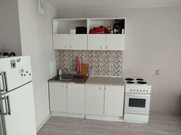 1-комн квартира Висаитова ул, 8