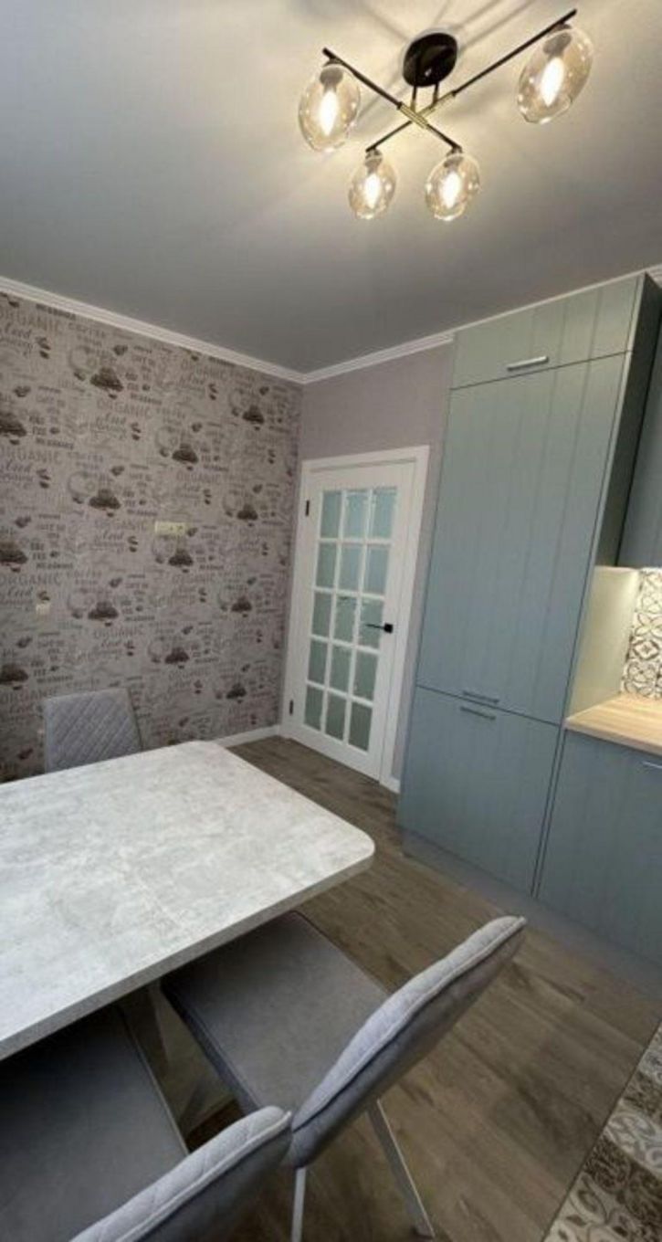 2-комн квартира Амет-Хана Султана пер, 5