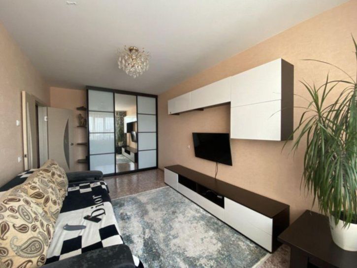 2-комн квартира Александра Печерского ул, 7/3