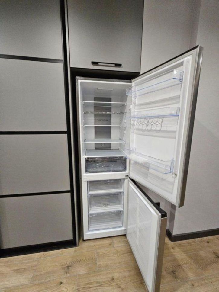 Студия Ворошиловский пр-кт, 82