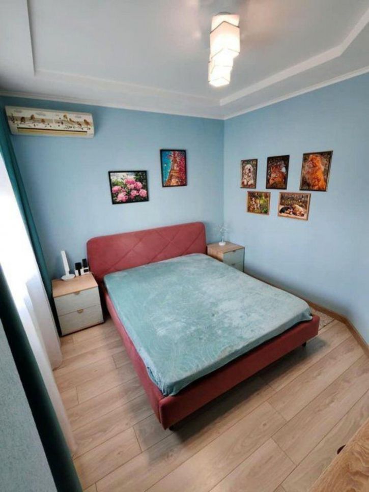 1-комн квартира Театральный пр-кт, 2