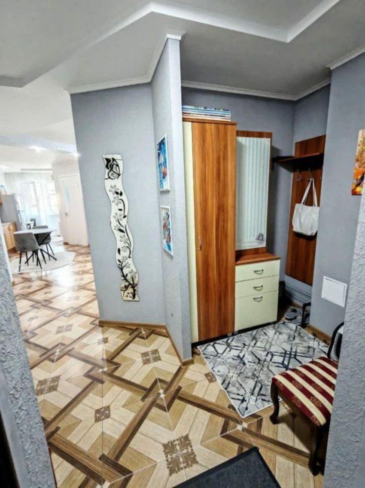 1-комн квартира Театральный пр-кт, 2