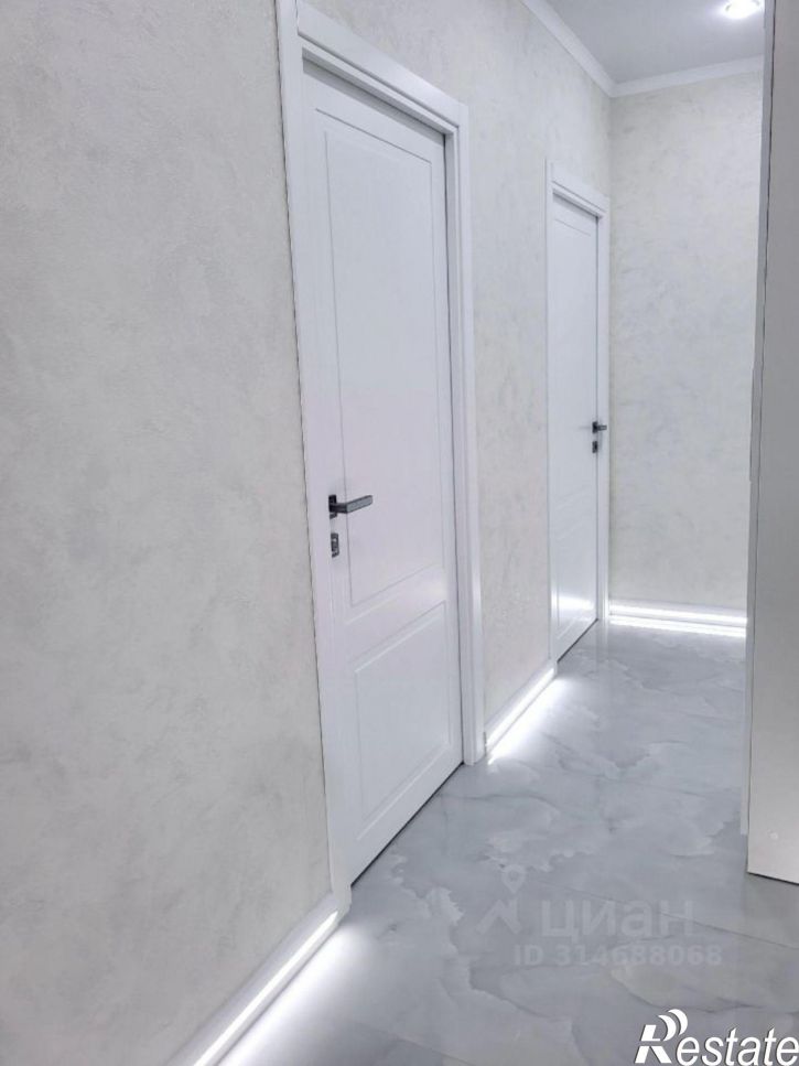 3-комн квартира ул Ларина, 45 5,  д. 45 5,  к. 5