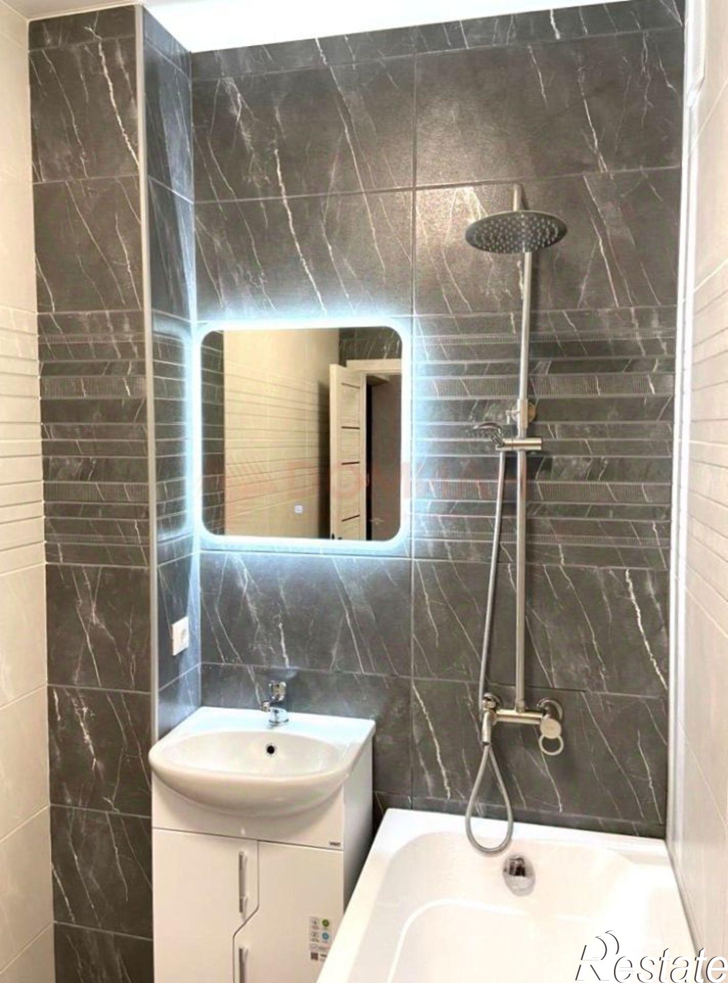 Купить квартиру за 5 000 000 рублей на Стабильная улица, 3 с1