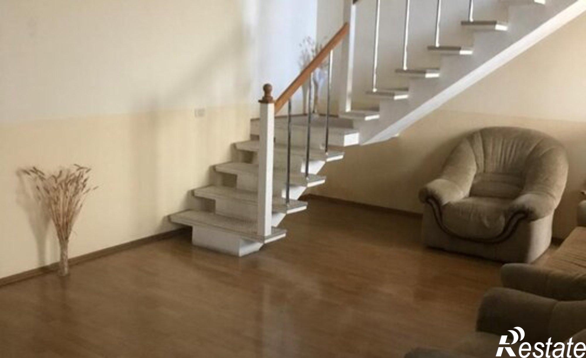 Купить квартиру за 7 850 000 рублей на проспект Стачки, 208