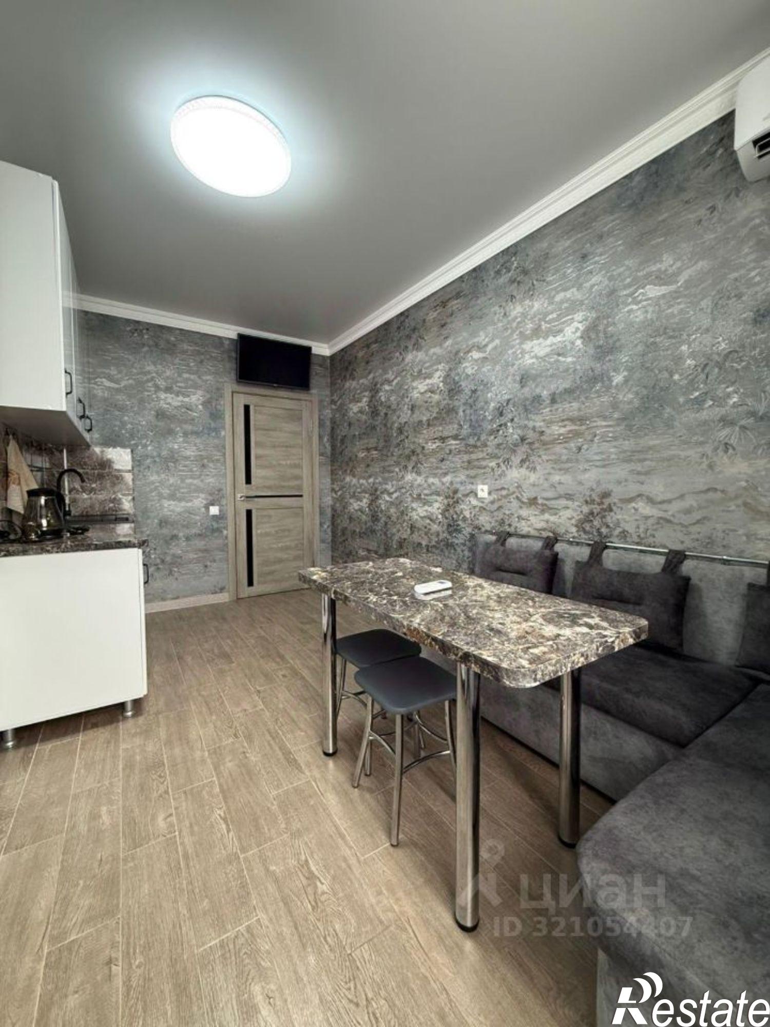 Купить квартиру за 8 300 000 рублей на проспект Маршала Жукова, 19/12