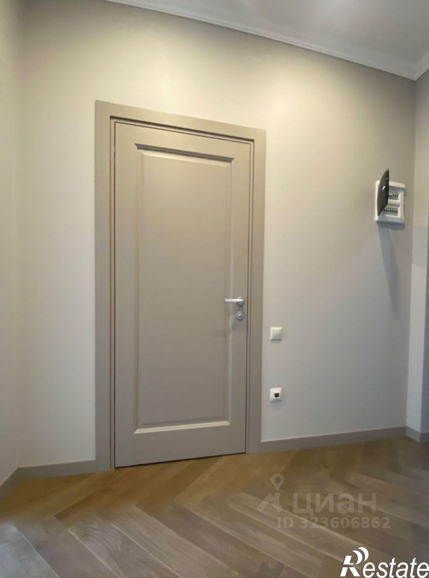 Купить квартиру за 12 000 000 рублей на проспект Стачки, 200 с1