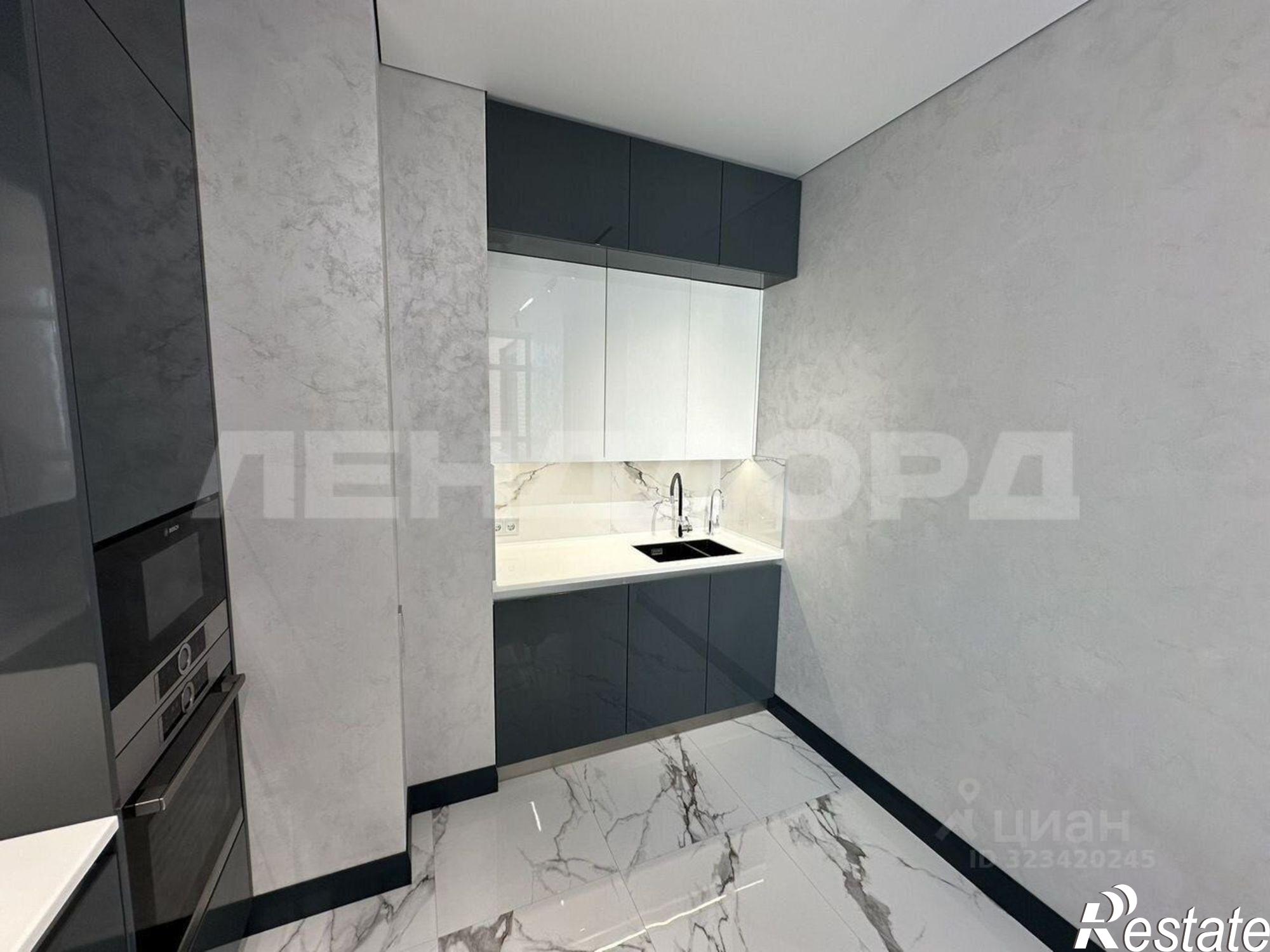 Купить квартиру за 17 000 000 рублей на Кировский проспект, 46