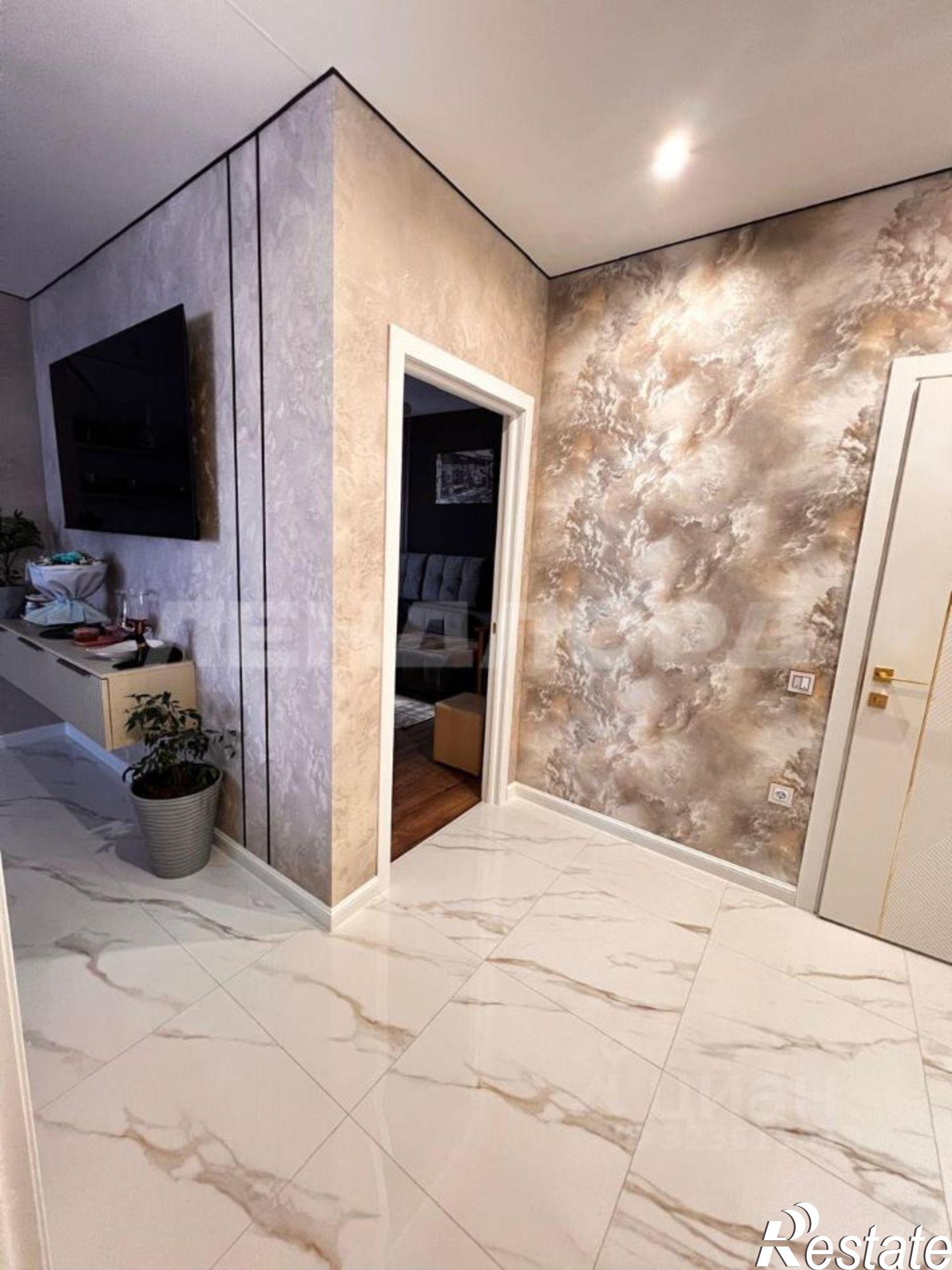 Купить квартиру за 12 000 000 рублей на улица Вересаева, 102/1 с1