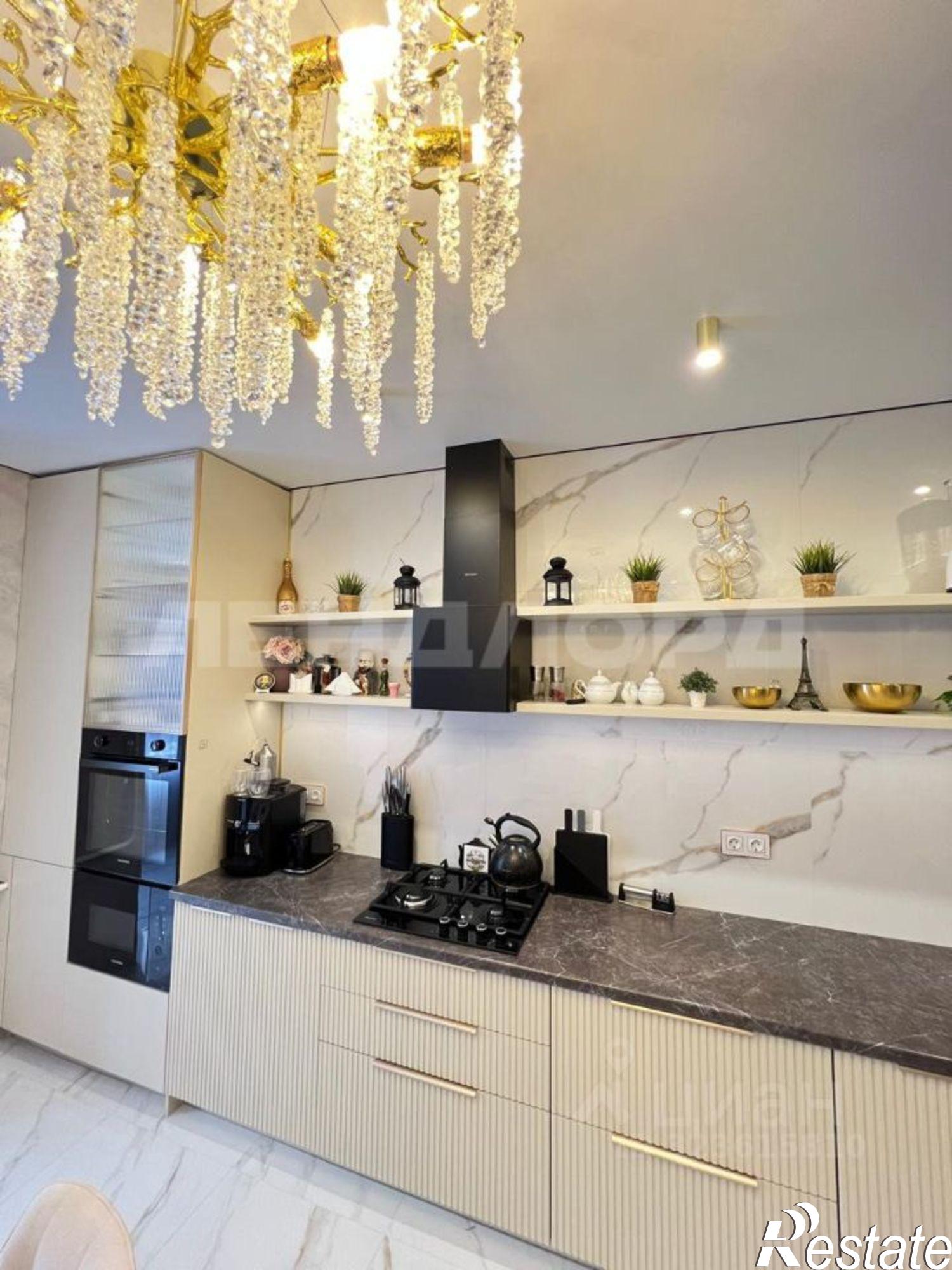 Купить квартиру за 12 000 000 рублей на улица Вересаева, 102/1 с1