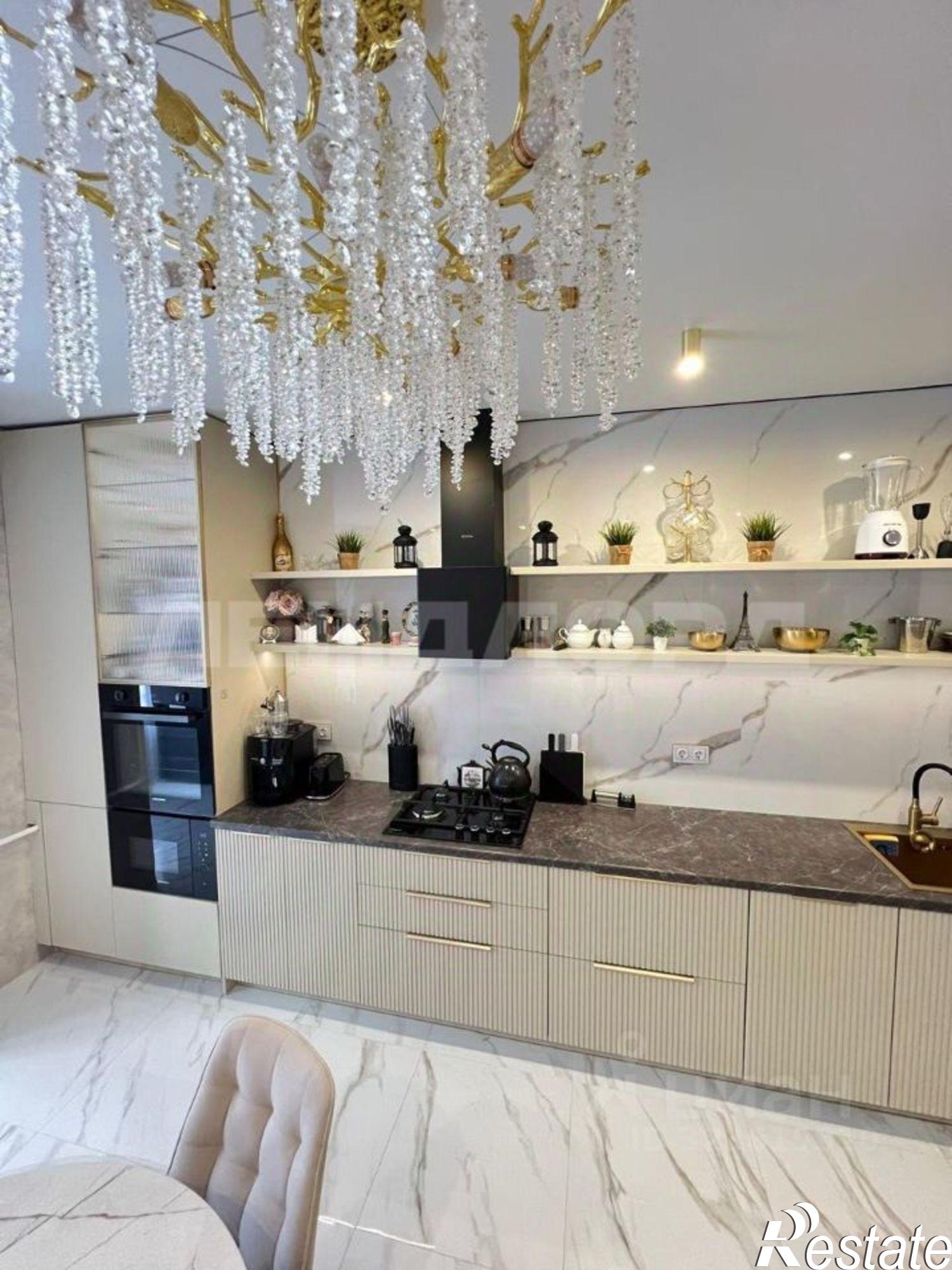 Купить квартиру за 12 000 000 рублей на улица Вересаева, 102/1 с1