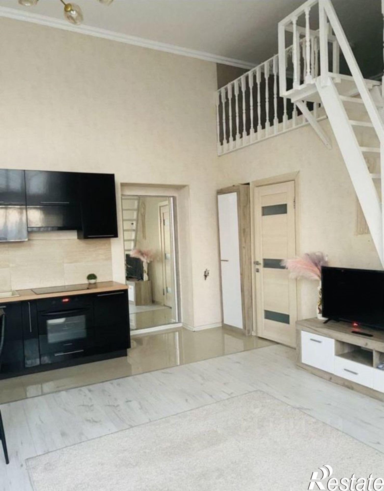 Купить квартиру за 5 700 000 рублей на пр-кт Космонавтов, 42