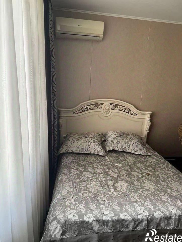 2-комн квартира улица Жданова, 9,  д. 9