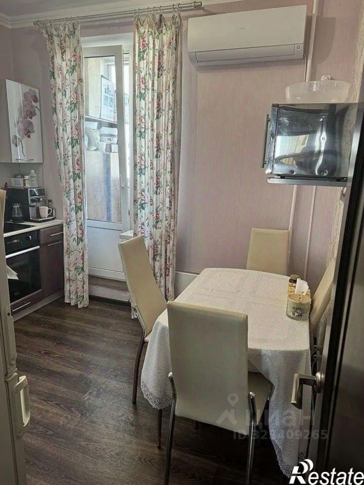 2-комн квартира улица Жданова, 9,  д. 9