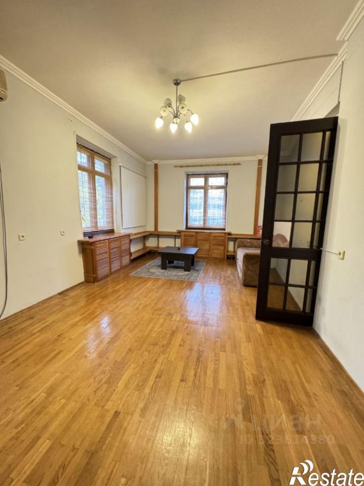 2-комн квартира Доломановский пер, 1,  д. 1