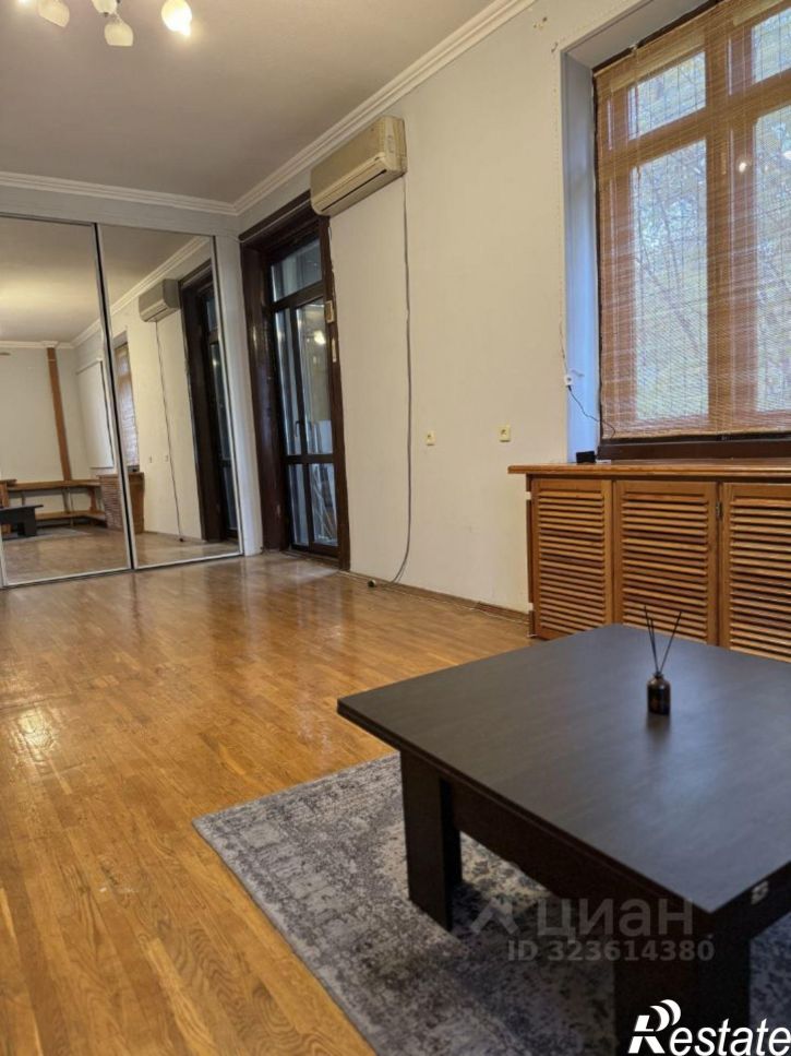 2-комн квартира Доломановский пер, 1,  д. 1