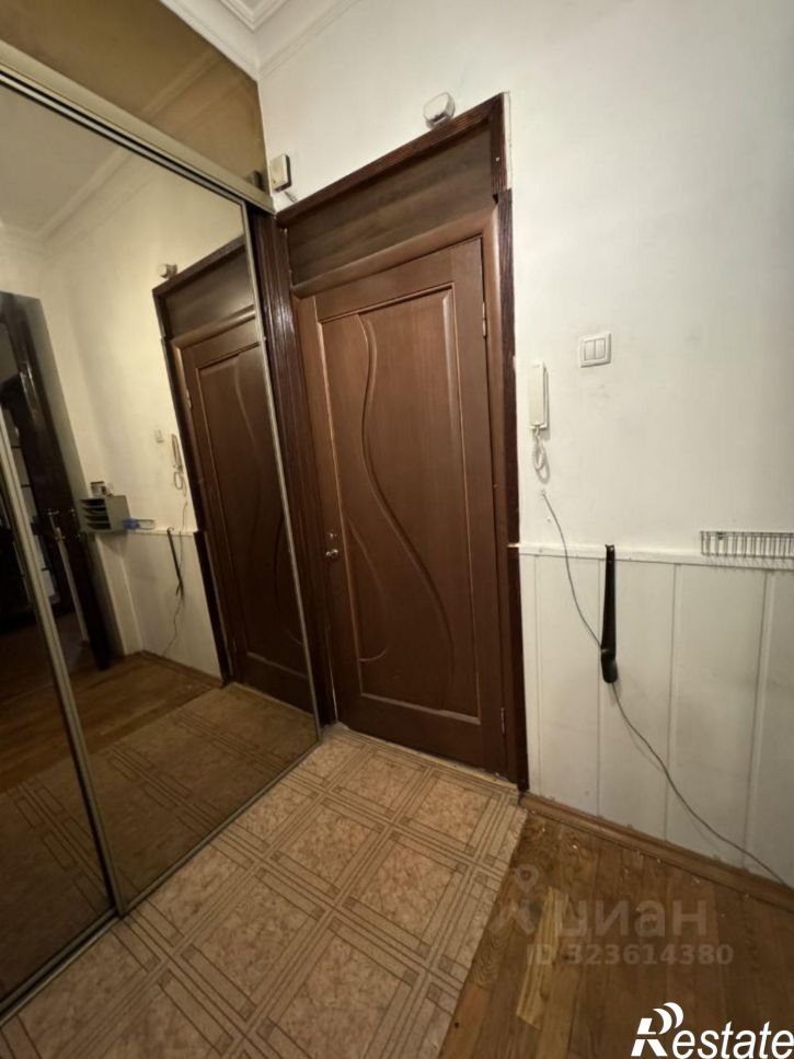 2-комн квартира Доломановский пер, 1,  д. 1