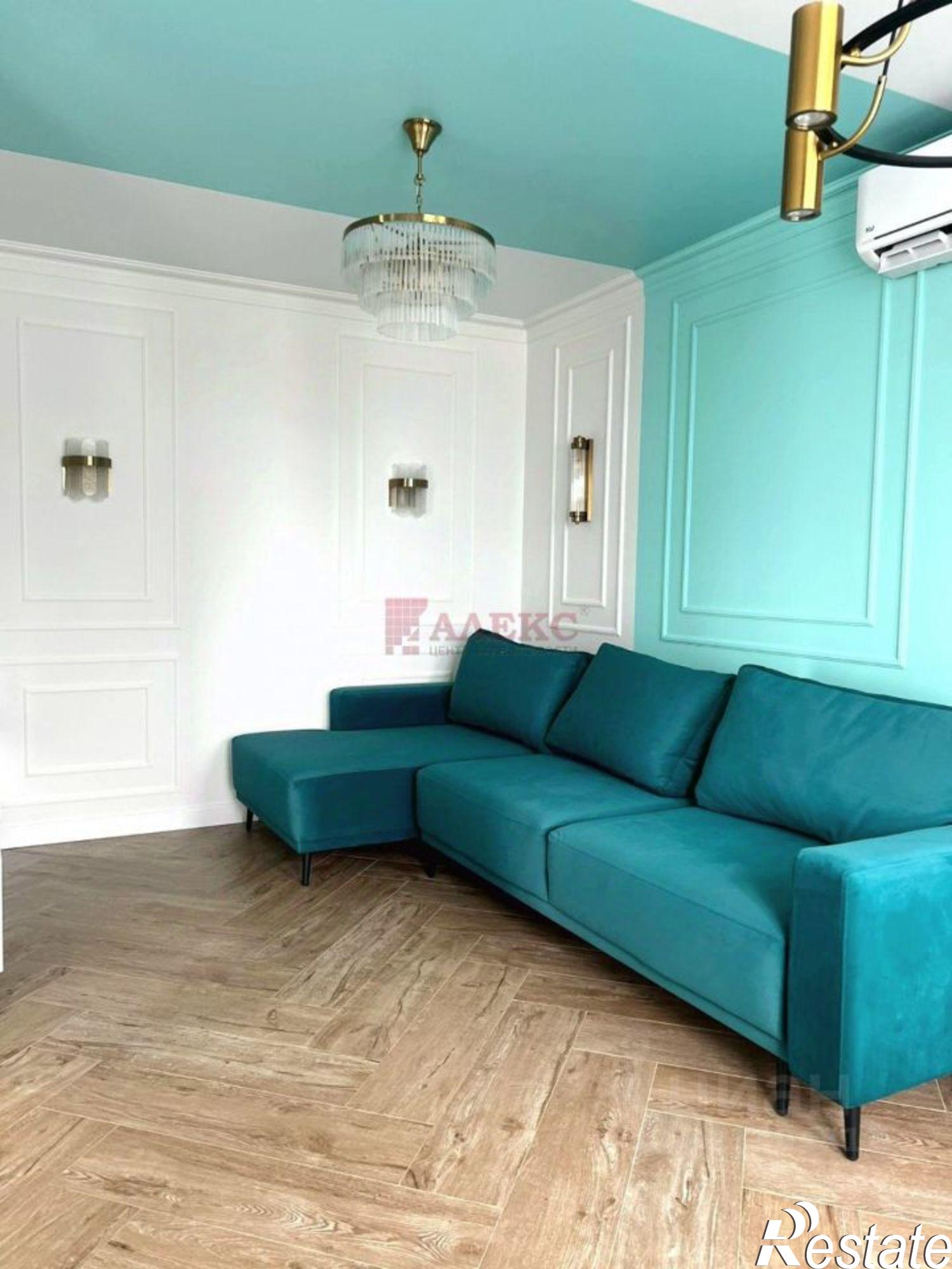 Купить квартиру за 13 500 000 рублей на улица Ларина, 45 с6