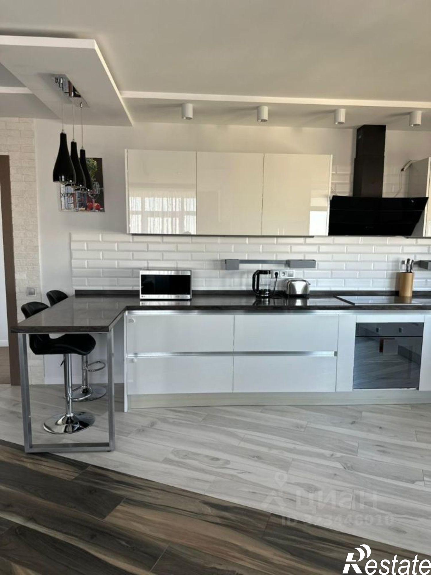 Купить квартиру за 16 500 000 рублей на улица Добровольского, 17/1