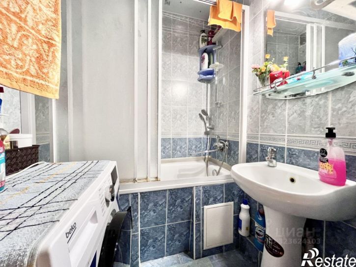 Комната пр-кт Королева, 1/1,  д. 1/1