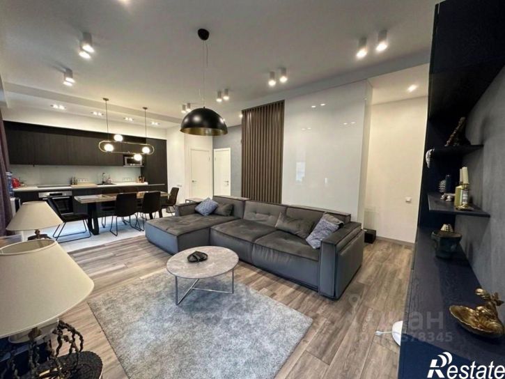 3-комн квартира улица Максима Горького, 242,  д. 242