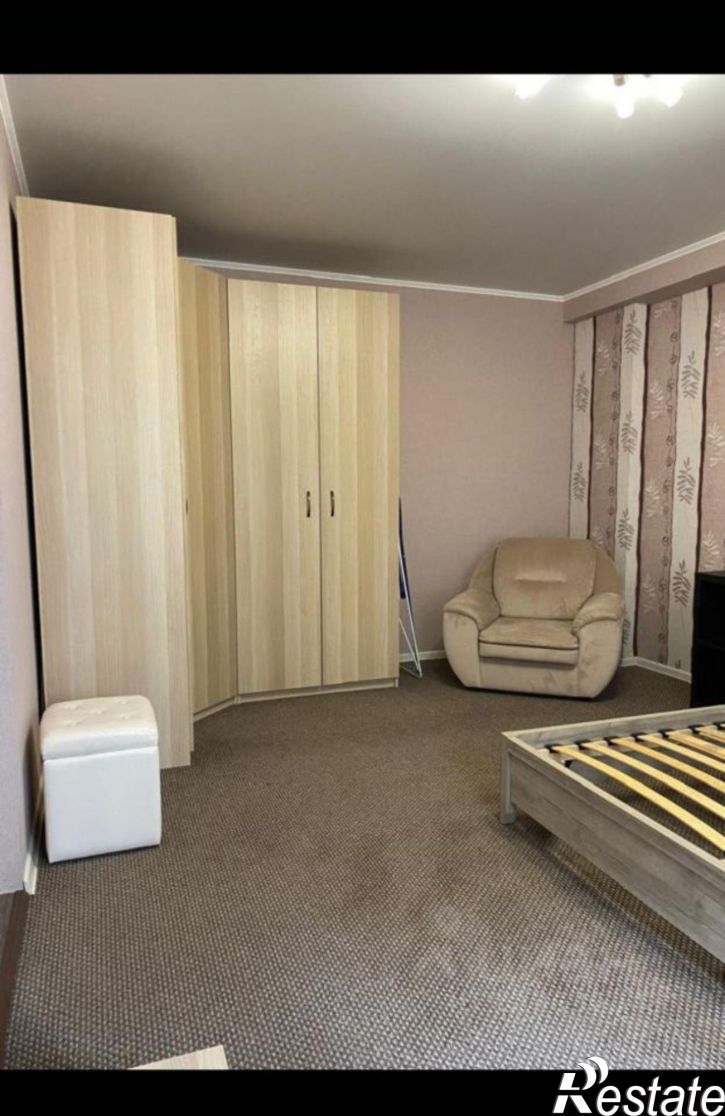 1-комн квартира пр-кт Космонавтов, 27,  д. 27