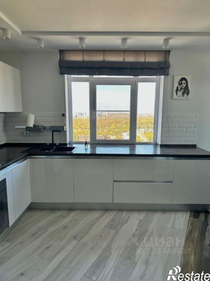 3-комн квартира улица Добровольского, 17/1,  д. 17/1