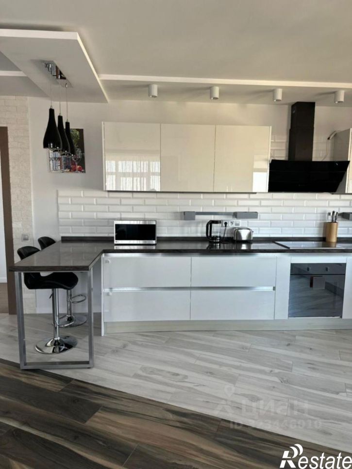 3-комн квартира улица Добровольского, 17/1,  д. 17/1