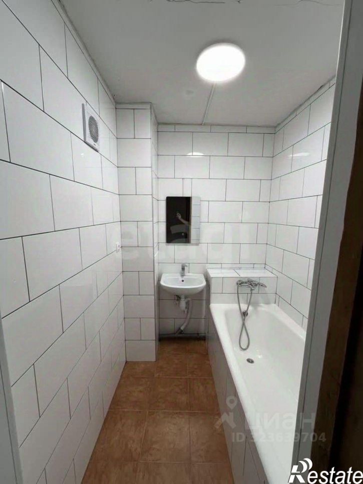 3-комн квартира ул Передовая, 1-5,  д. 1-5