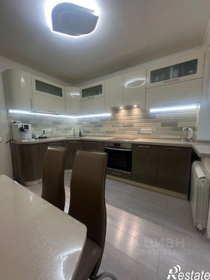 2-комн квартира ул 339-й Стрелковой Дивизии, 17,  д. 17