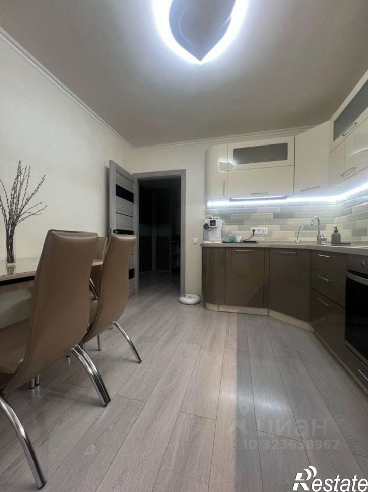 2-комн квартира ул 339-й Стрелковой Дивизии, 17,  д. 17