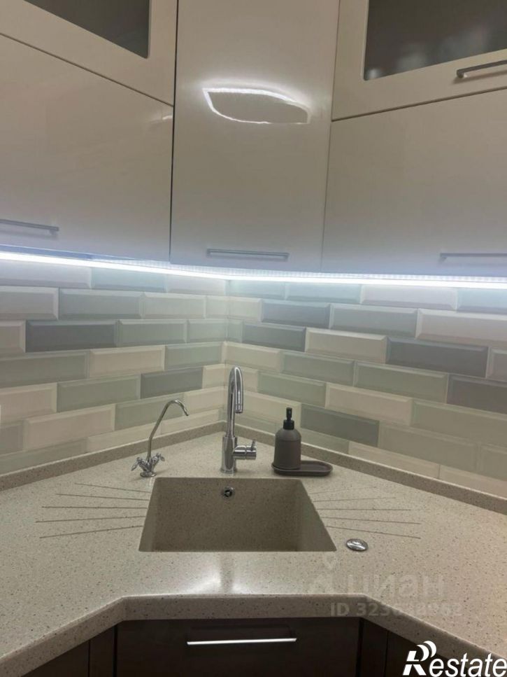 2-комн квартира ул 339-й Стрелковой Дивизии, 17,  д. 17