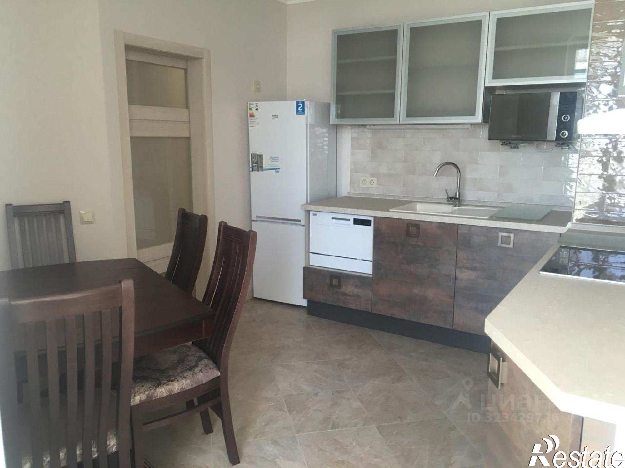 Сдать квартиру за 40 000 рублей на Гвардейский переулок, 11/3