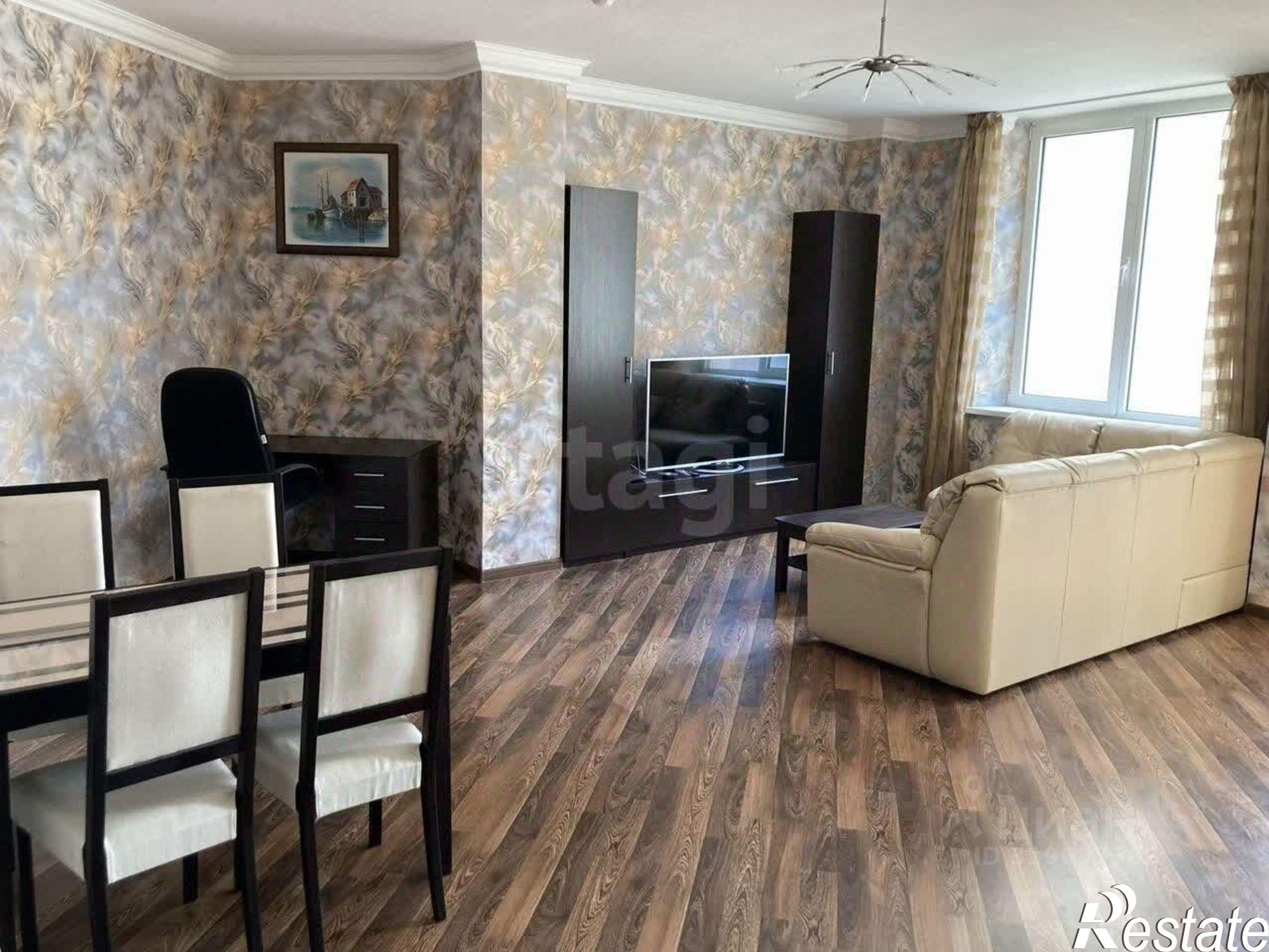 Сдать квартиру за 100 000 рублей на улица Суворова, 91-101