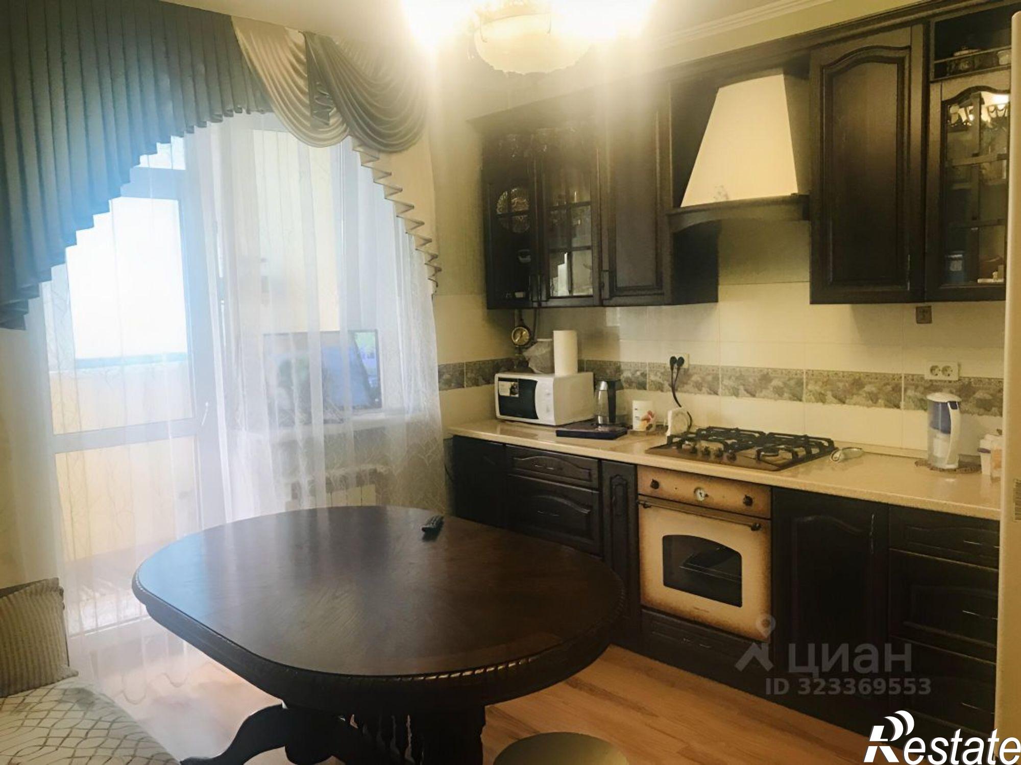 Сдать квартиру за 27 000 рублей на проспект 40-летия Победы, 97В