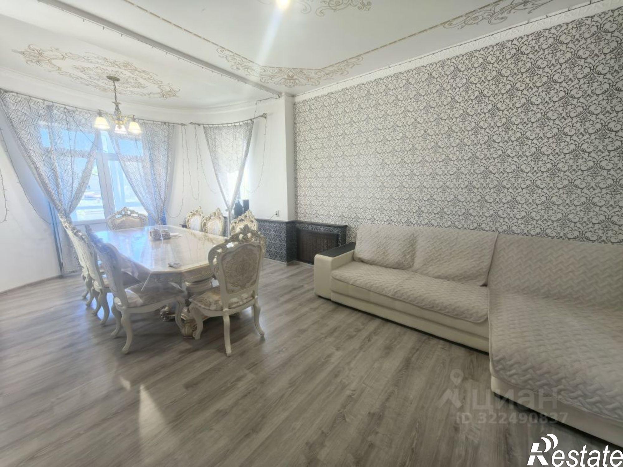 Купить квартиру за 10 500 000 рублей на Университетский пер, 63