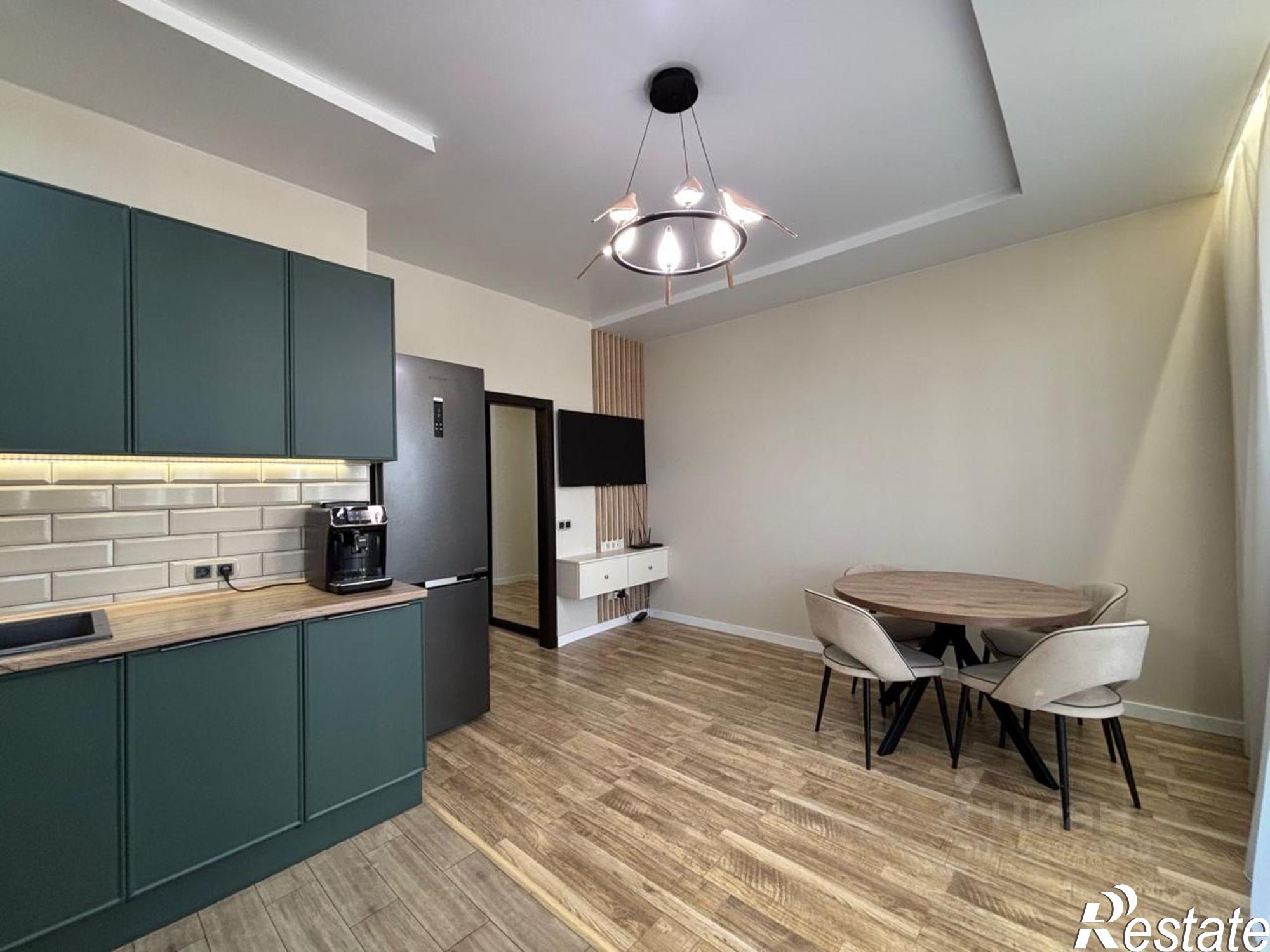 Купить квартиру за 10 500 000 рублей на ул Зорге, 42а/127