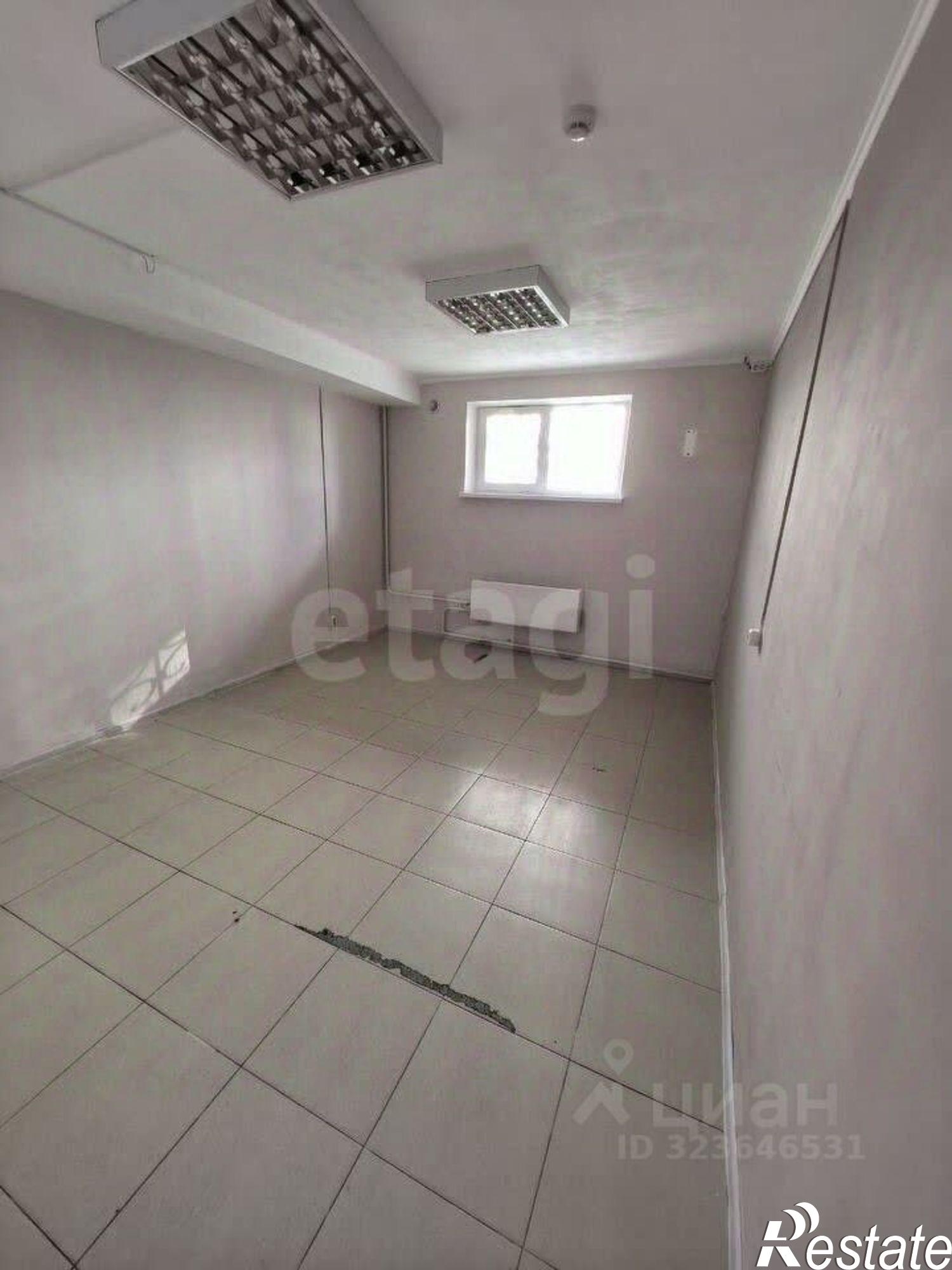 Купить офис, помещение под офис за 1 300 010 рублей на улица Александра Печёрского, 3