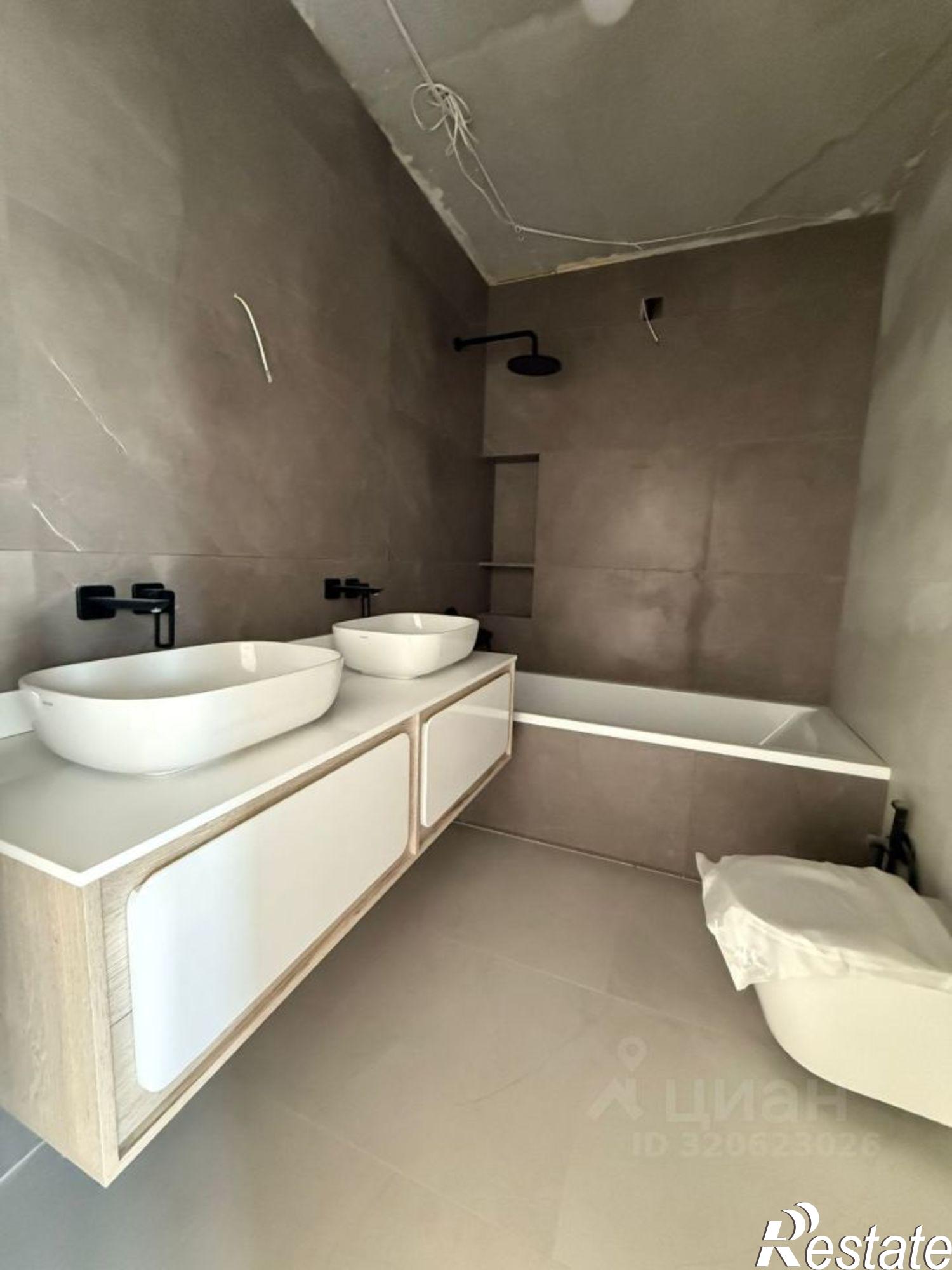 Купить квартиру за 14 000 000 рублей на ул Бориса Слюсаря, 6/6 3