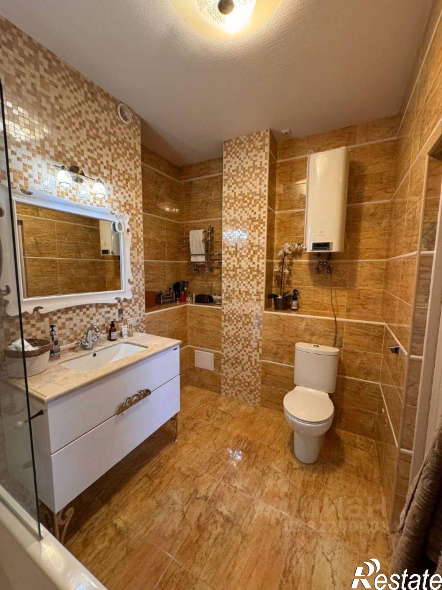 Купить квартиру за 22 000 000 рублей на улица Суворова, 91-101