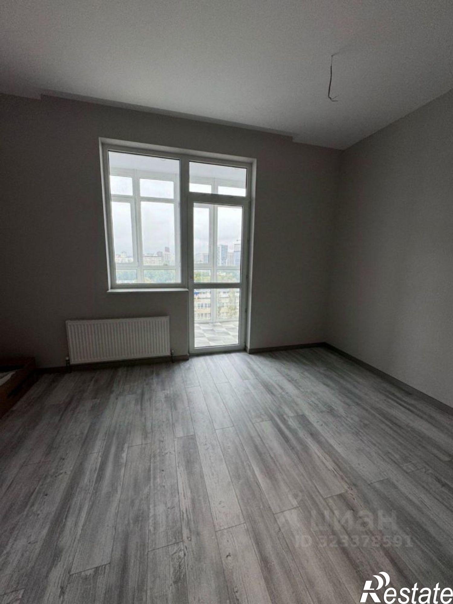 Купить квартиру за 15 000 000 рублей на пр-кт Стачки, 198б