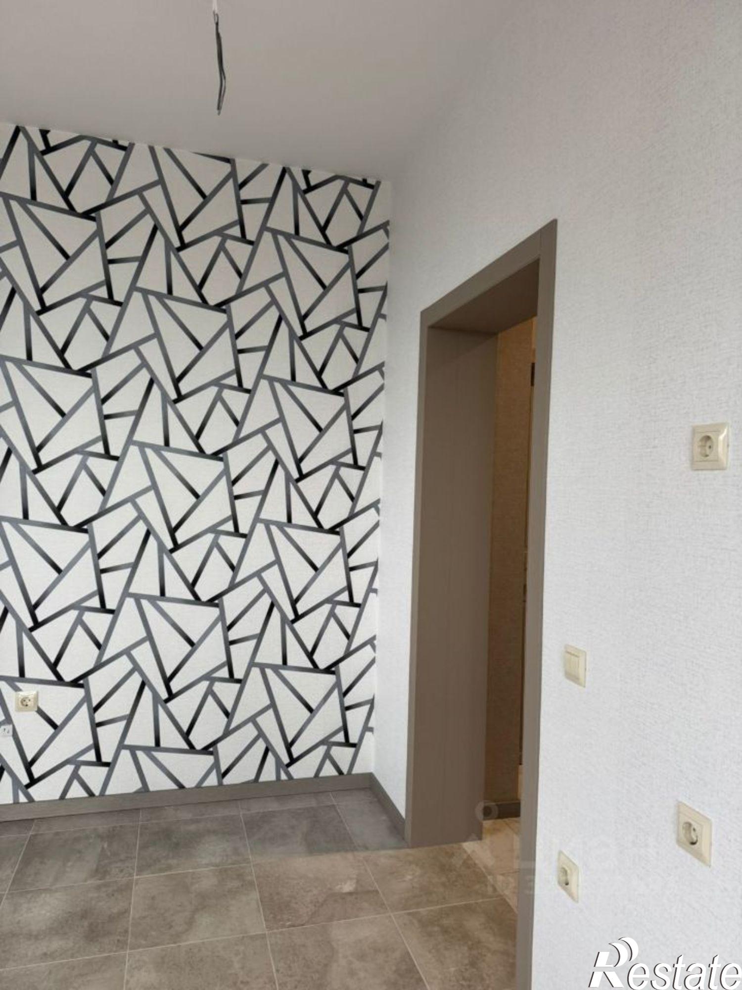 Купить квартиру за 15 000 000 рублей на пр-кт Стачки, 198б