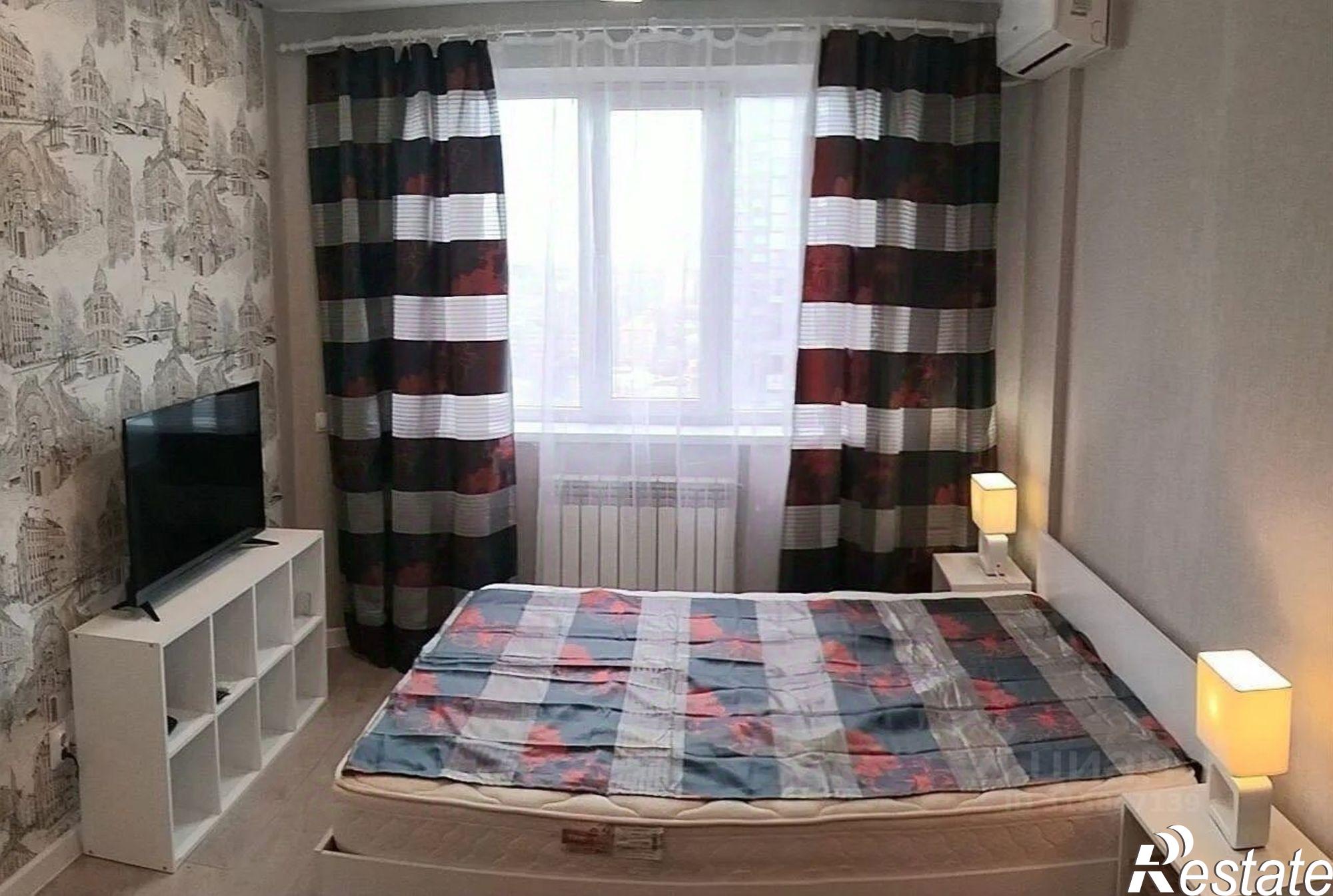 Купить квартиру за 10 000 000 рублей на Университетский пер, 78