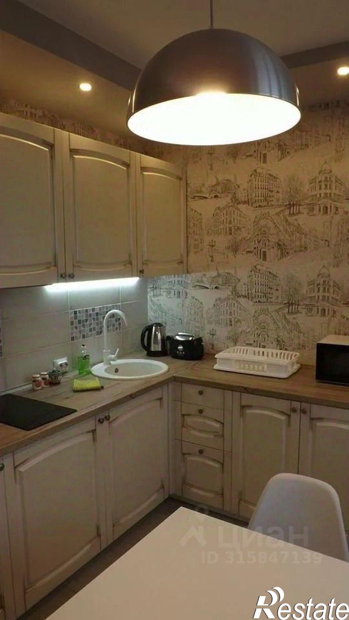 Купить квартиру за 10 000 000 рублей на Университетский пер, 78